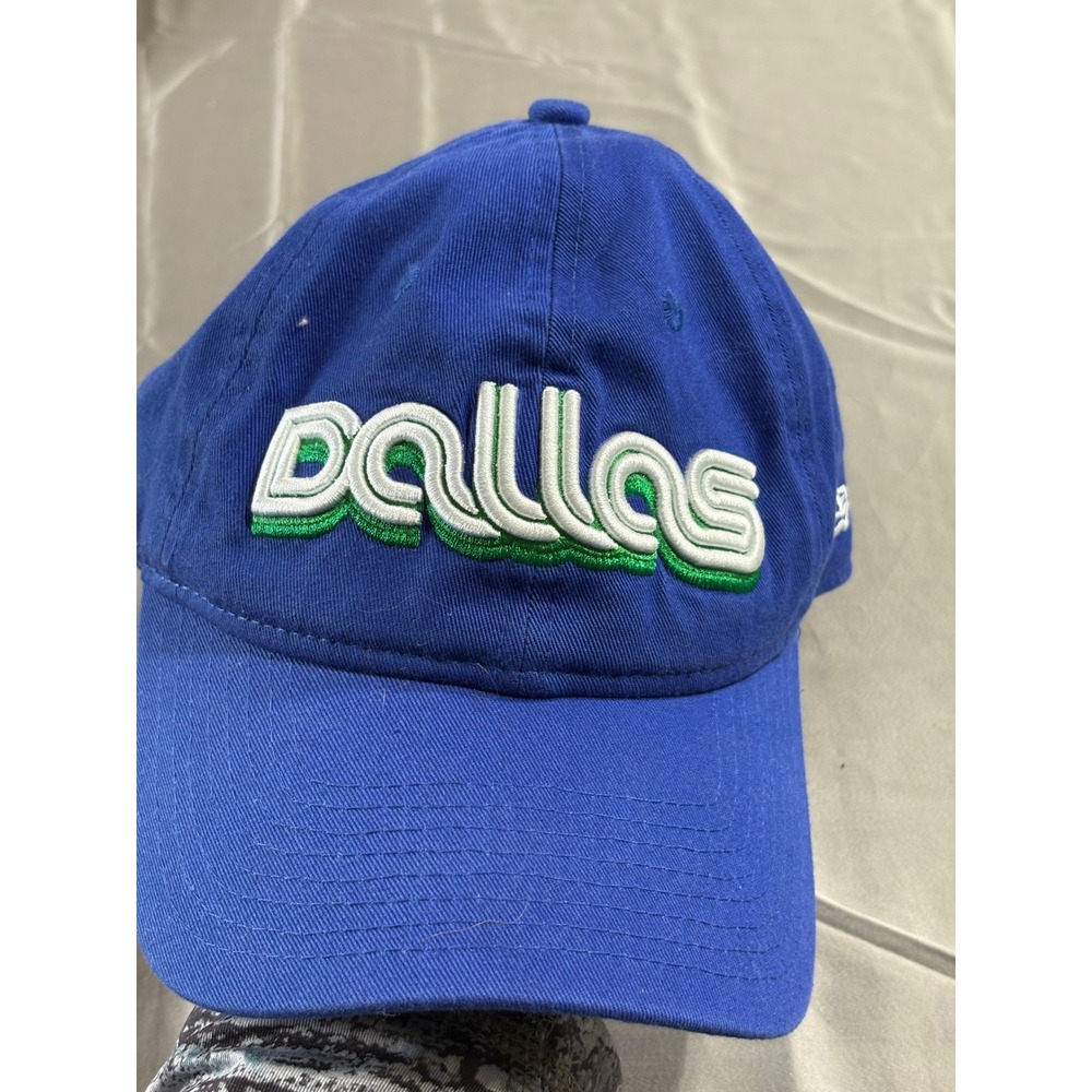 New Era Dallas Mavericks 9TWENTY Adjustable Hat Men Royal Blue NBA Strapback Cap